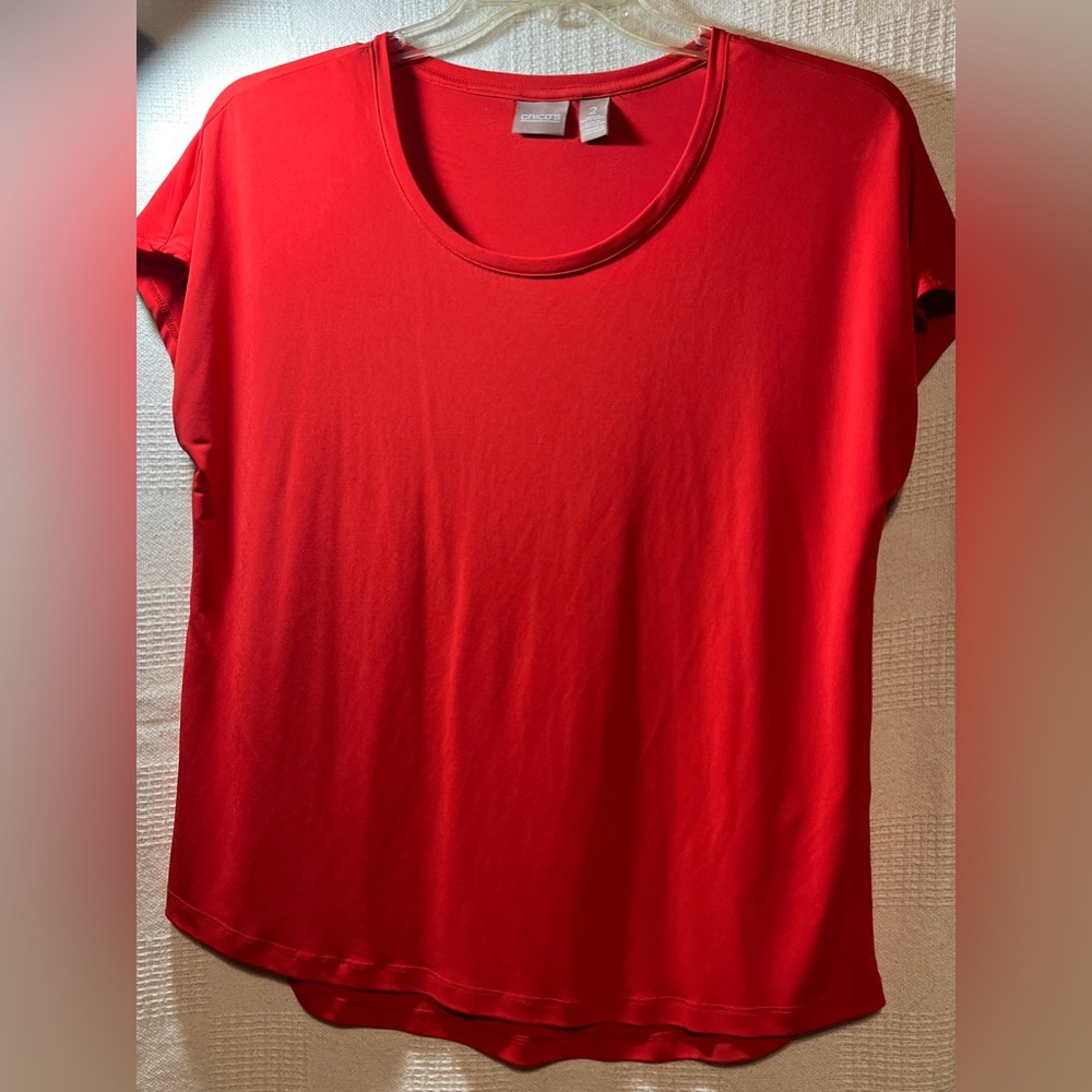 Chico’s Red Short Sleeve Blouse. Size 2